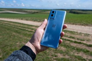 OnePlus 10 Pro Review: The OnePlus 9T Pro that never was