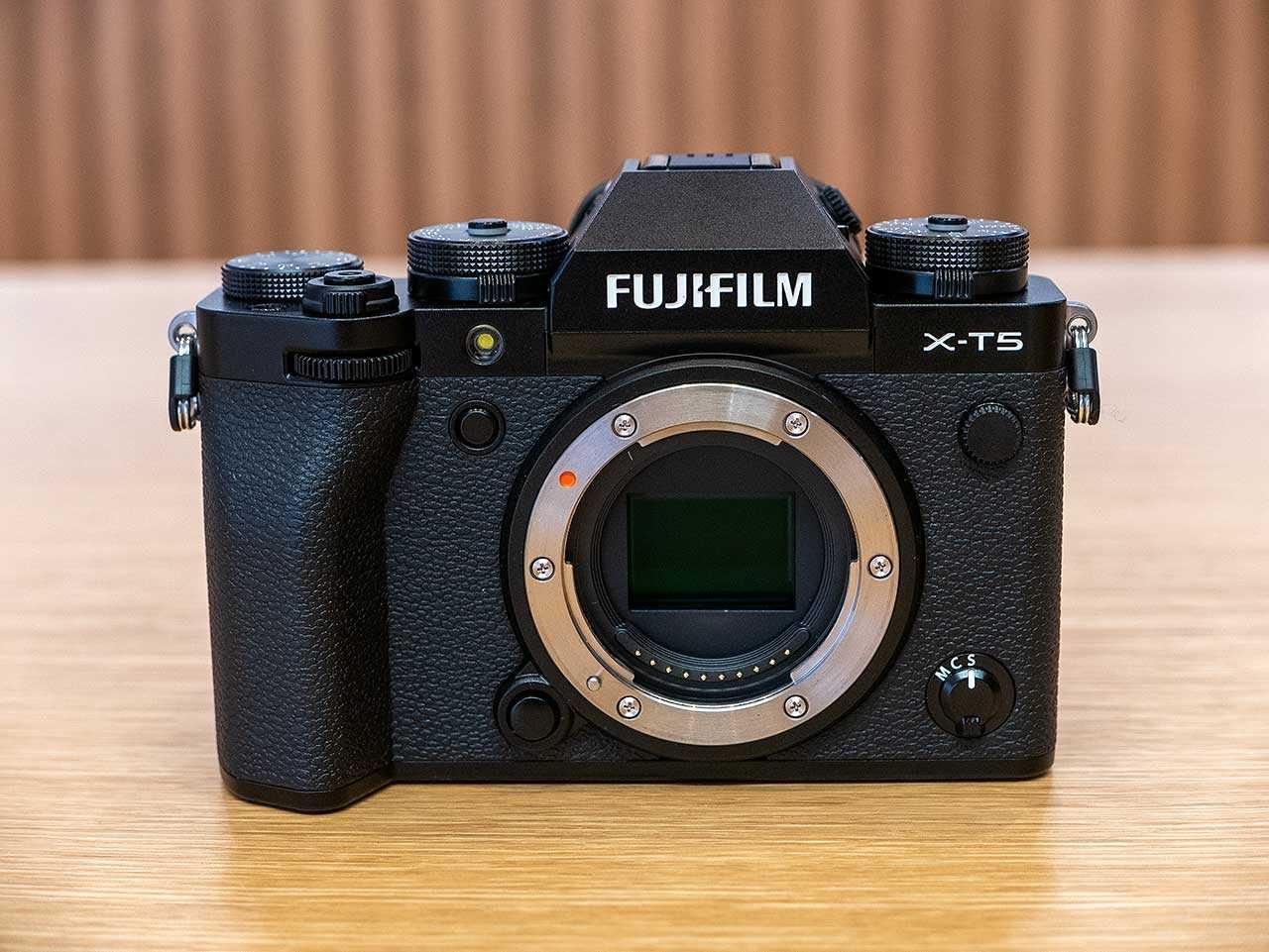 Fujifilm XT4 and XT5 vs. X Pro 3: Which is Better?